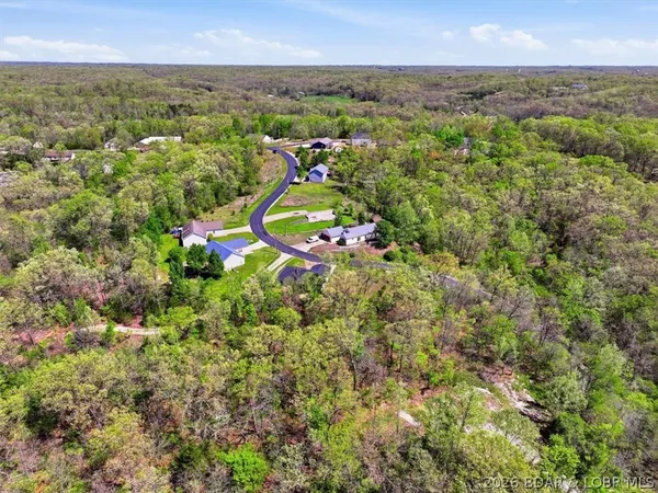 $349,900 | 151 Oak Hill Forest Drive, Eldon, MO 65026