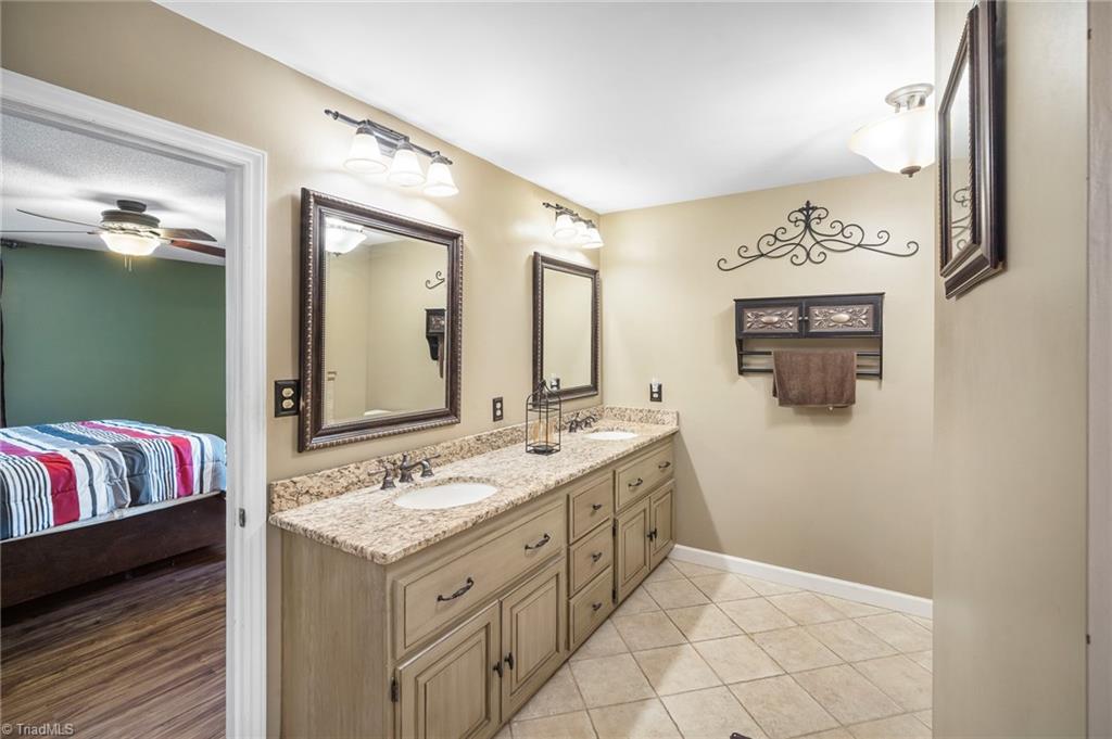 373 Old Farm Road Thomasville, NC 27360 - Photo 23 of 40 Gallery Image 23