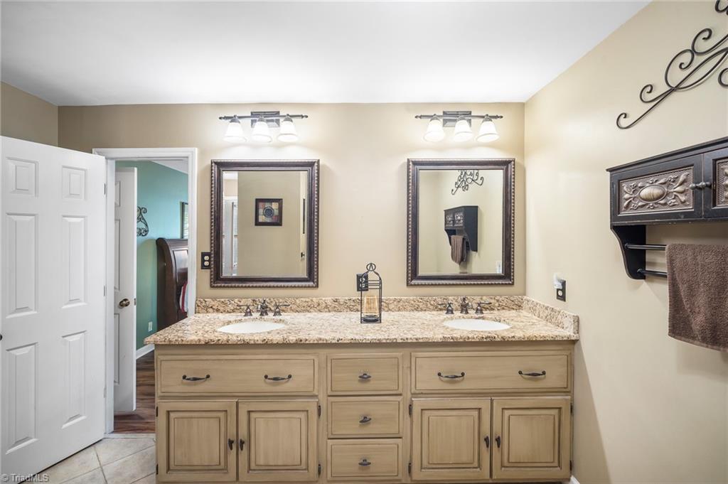 373 Old Farm Road Thomasville, NC 27360 - Photo 25 of 40 Gallery Image 25