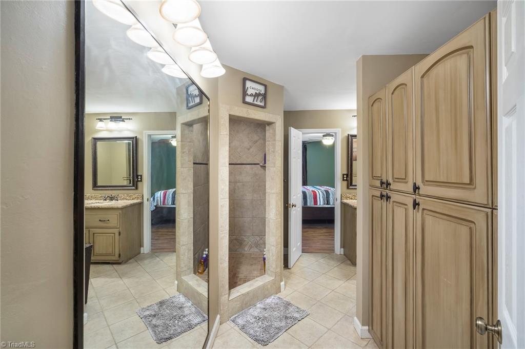 373 Old Farm Road Thomasville, NC 27360 - Photo 26 of 40 Gallery Image 26