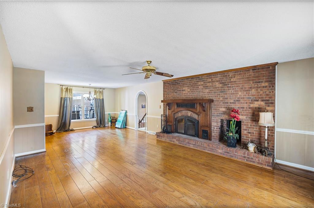 373 Old Farm Road Thomasville, NC 27360 - Photo 3 of 40 Gallery Image 3