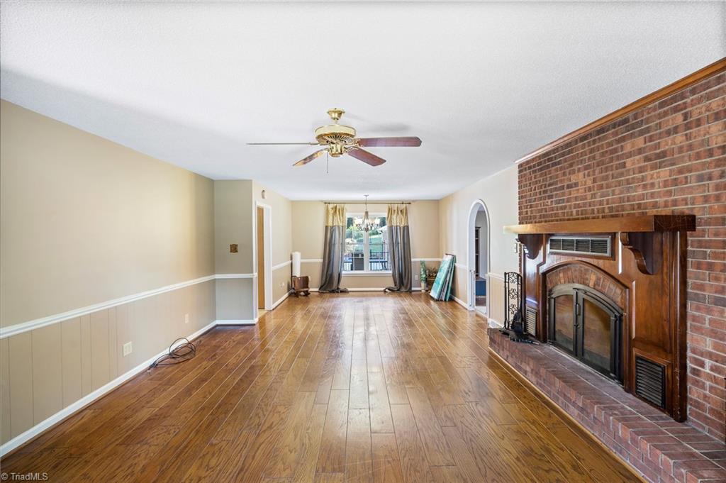 373 Old Farm Road Thomasville, NC 27360 - Photo 4 of 40 Gallery Image 4