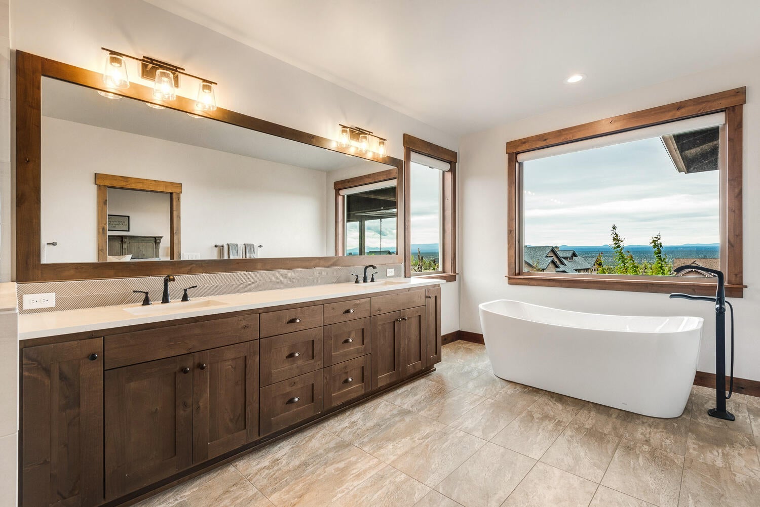 16256 South W Brasada Ranch Road Powell Butte, OR 97753 - Photo 13 of 39 En Suite