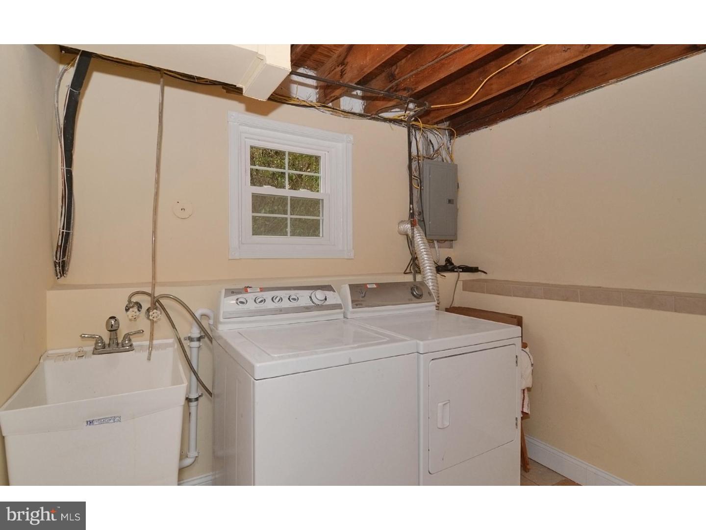 8401 Chippewa Road Philadelphia, PA 19128 - Photo 12 of 25 Laundry Room