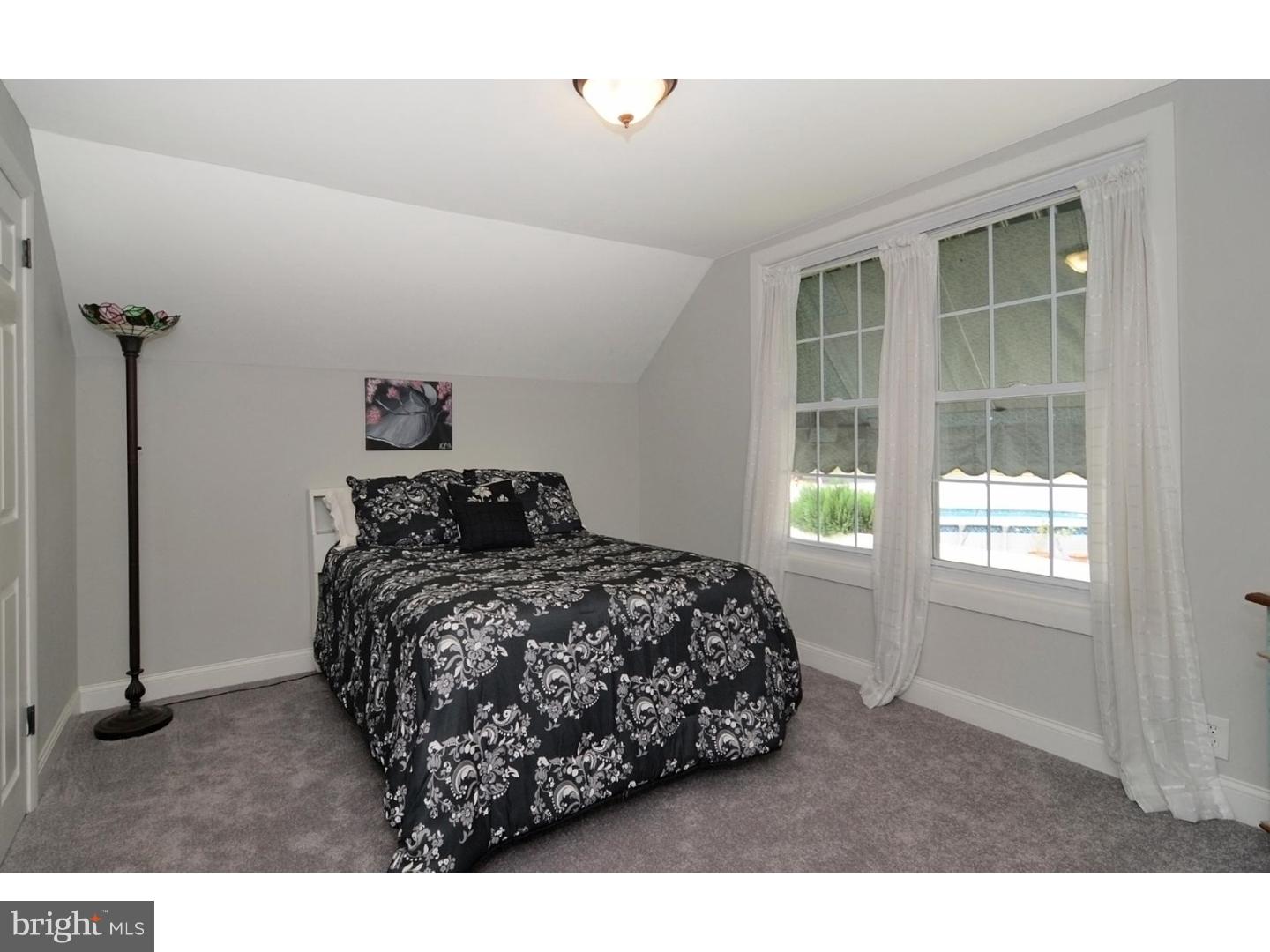 8401 Chippewa Road Philadelphia, PA 19128 - Photo 16 of 25 Bedroom 3