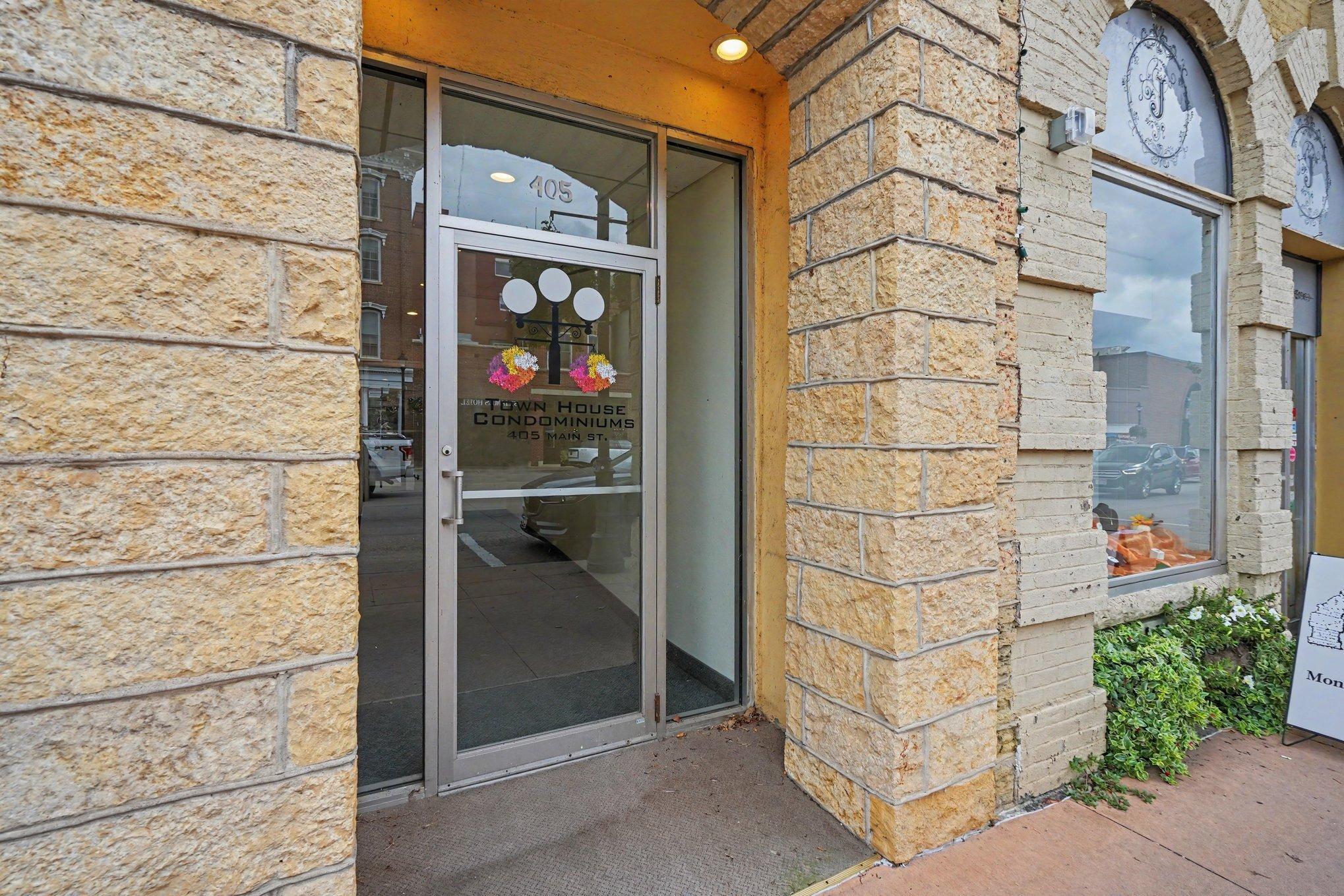 405 Main Street, Unit 204 Red Wing, MN 55066 - Photo 35 of 37 Gallery Image 35