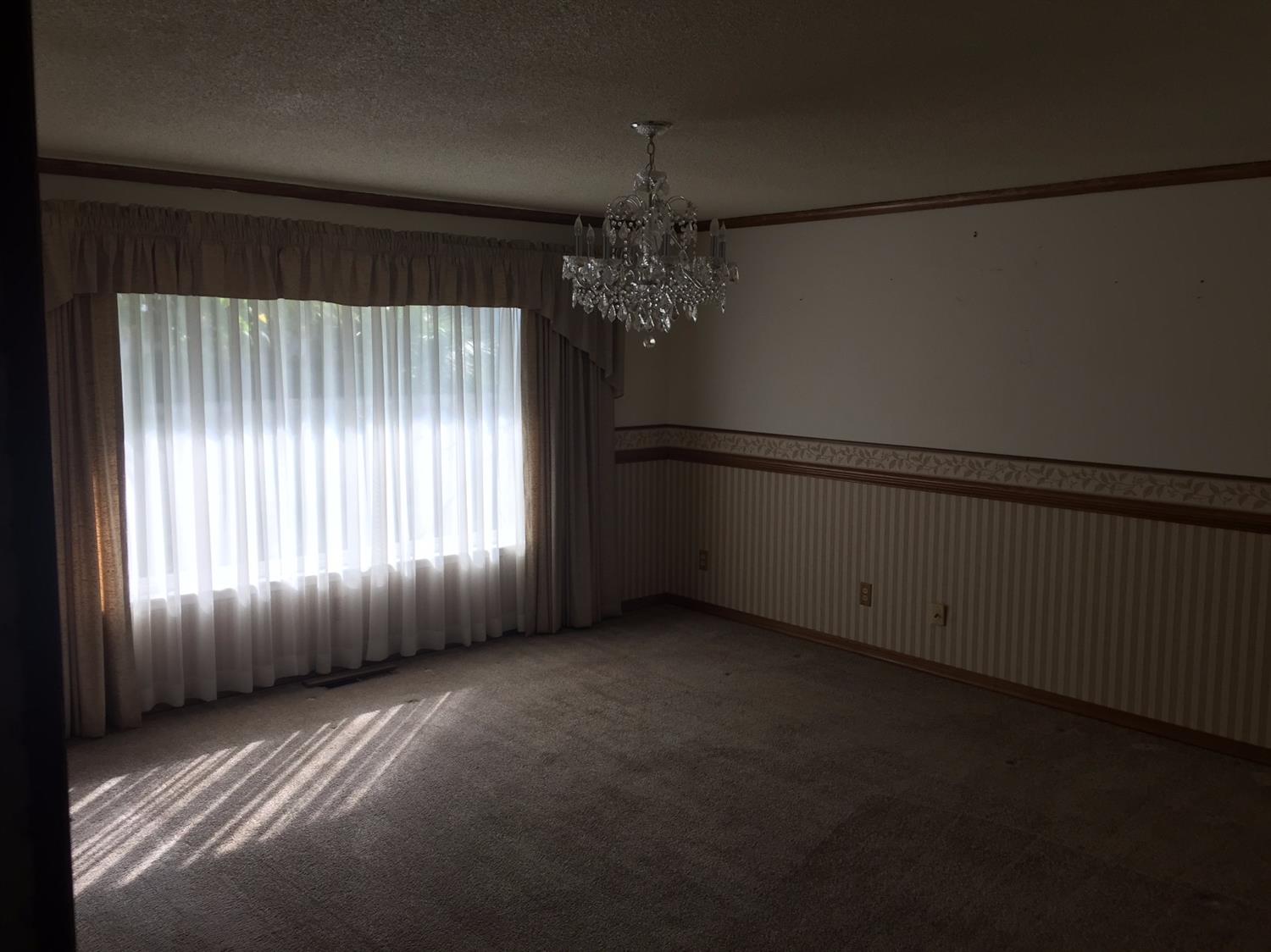 1456 South Hope Avenue Reedley, CA 93654 - Photo 11 of 17 Gallery Image 11