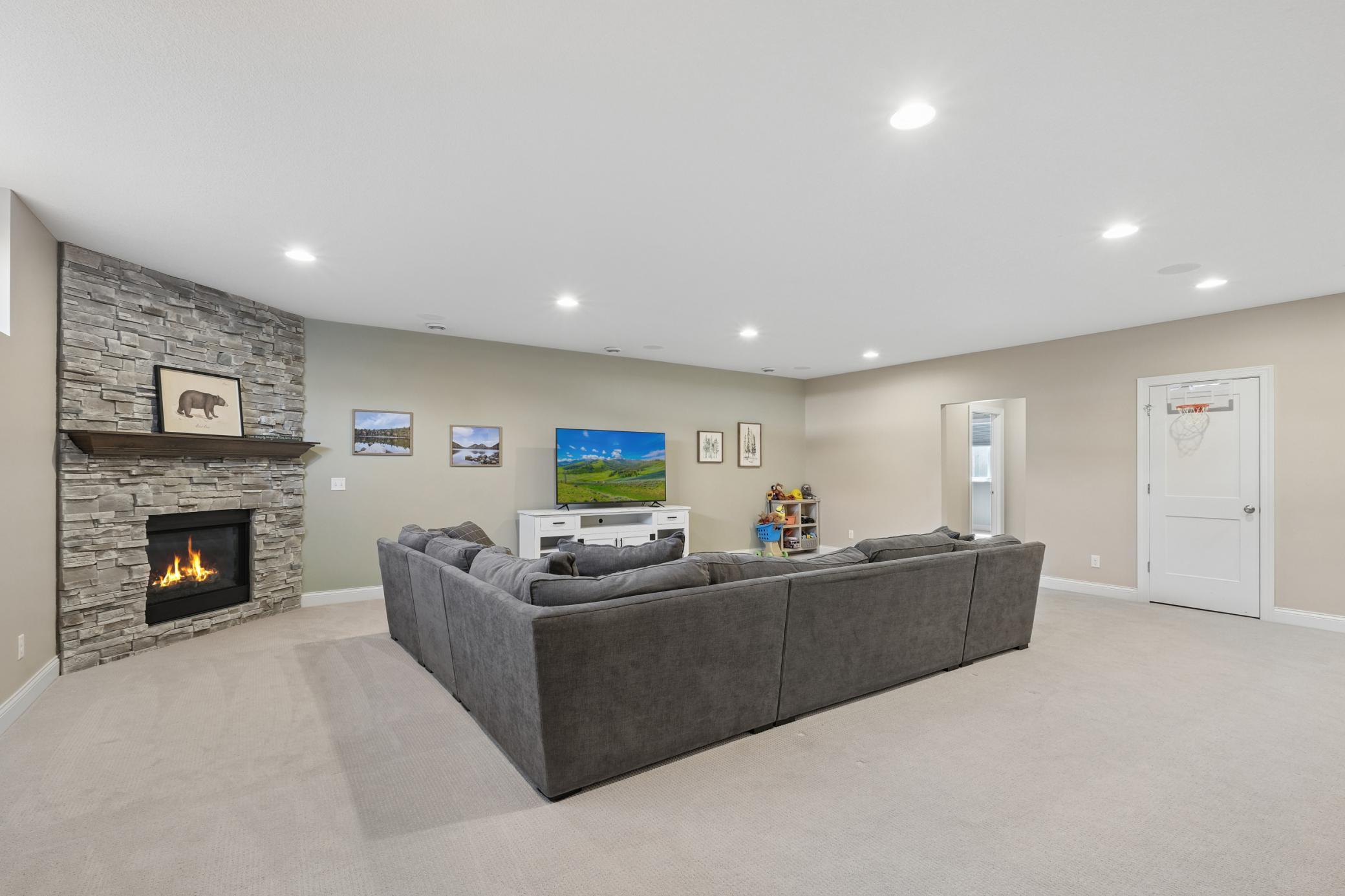 7545 Fawn Hill Road Chanhassen, MN 55317 - Photo 22 of 40 Gallery Image 22