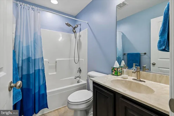 $465,000 | 1237 A Juniper Street, Shady Side, MD 20764