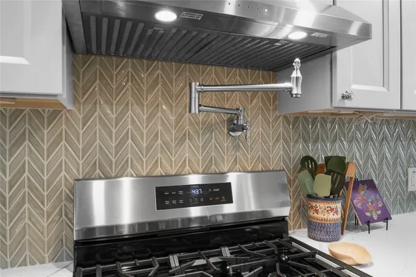 $375,000 | 3027 Poppy Street, Needville, TX 77461