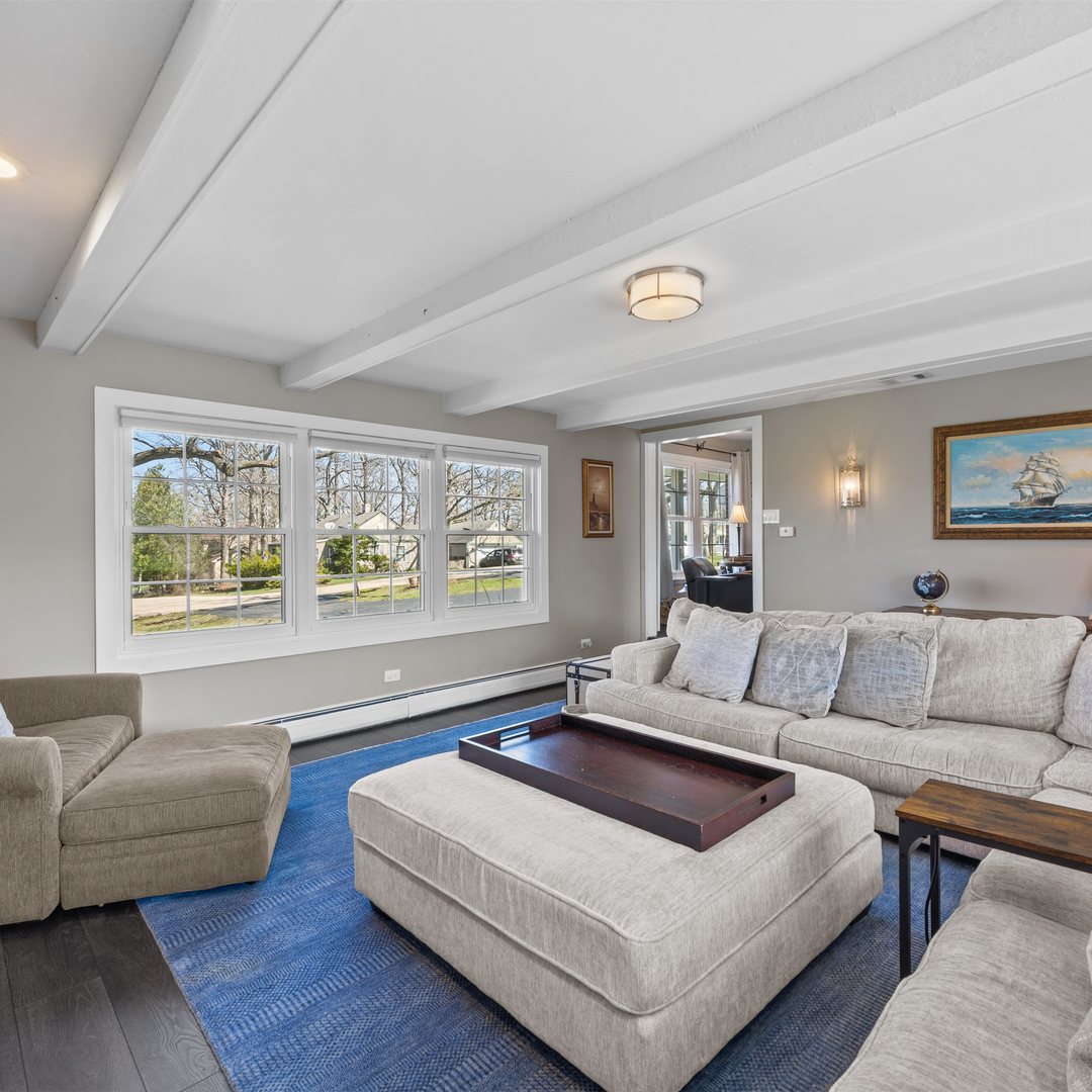 1201 Country Club Road Lake Zurich, IL 60047 - Photo 11 of 26