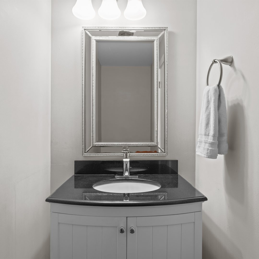 1201 Country Club Road Lake Zurich, IL 60047 - Photo 12 of 26