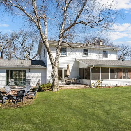 $548,000 | 1201 Country Club Road, Lake Zurich, IL 60047