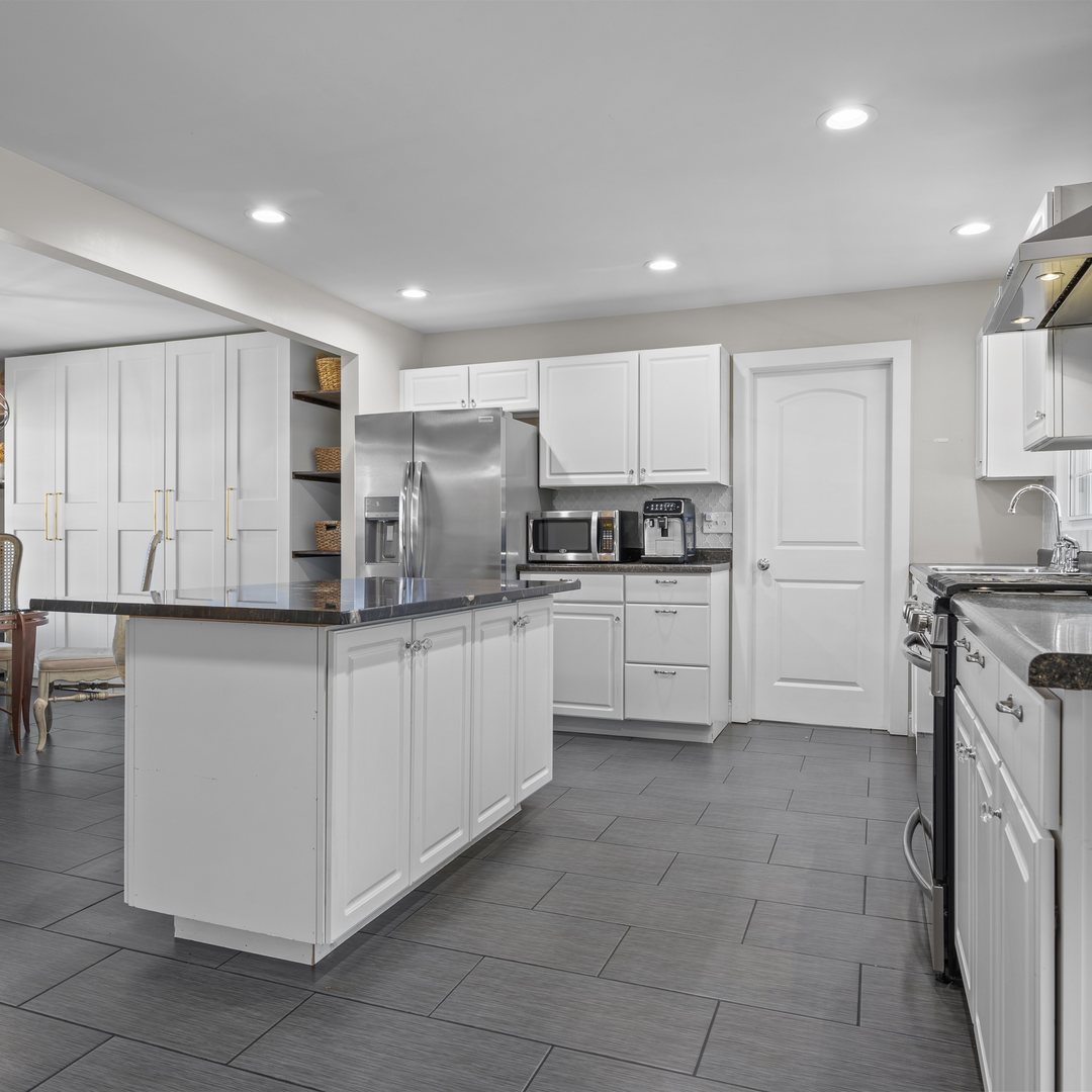 1201 Country Club Road Lake Zurich, IL 60047 - Photo 6 of 26