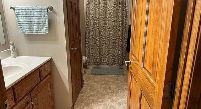 $550,000 | 29782 Highway 16, Jerseyville, IL 62052