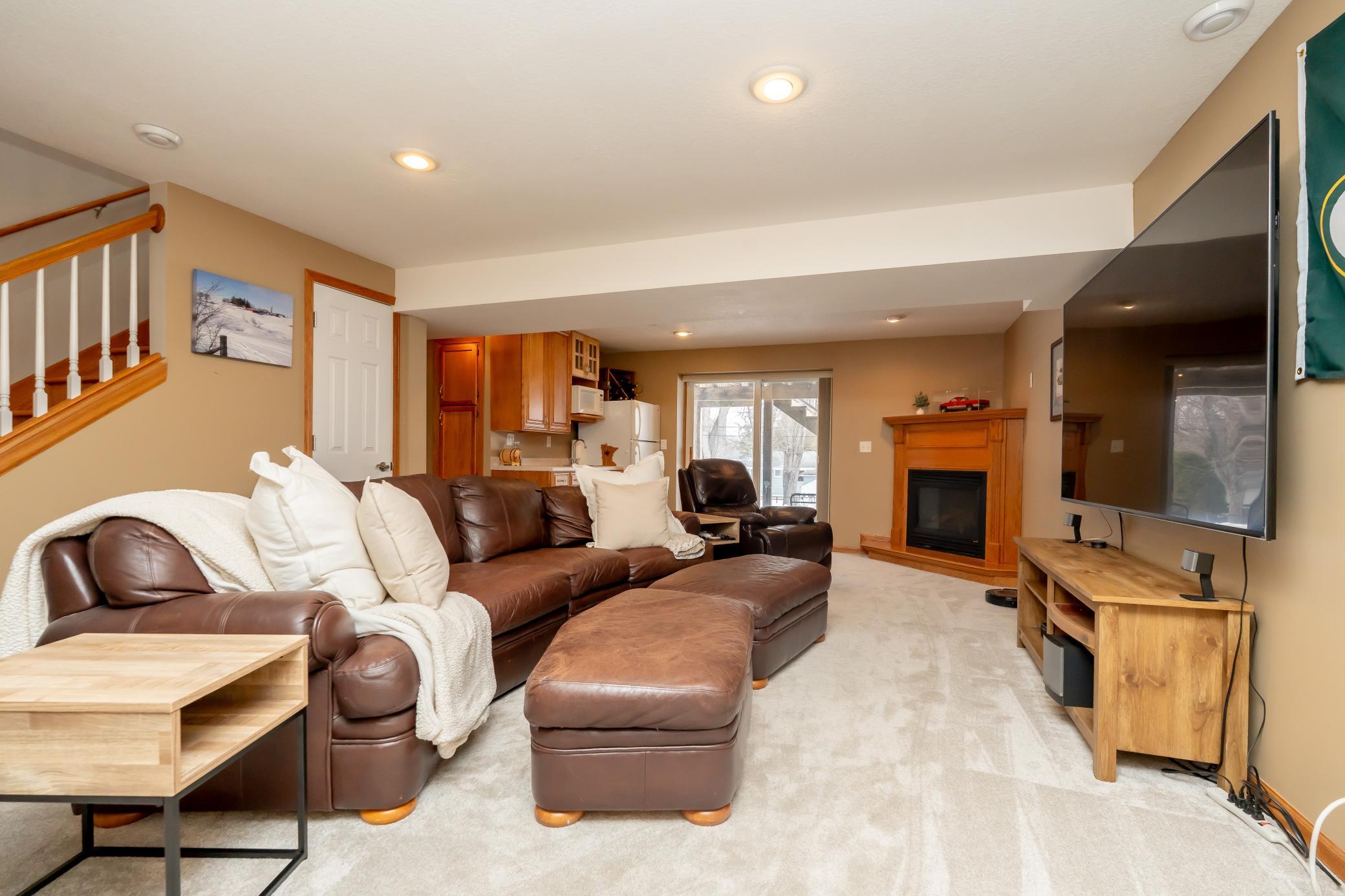 2012 Hillsboro Avenue North Golden Valley, MN 55427 - Photo 23 of 48