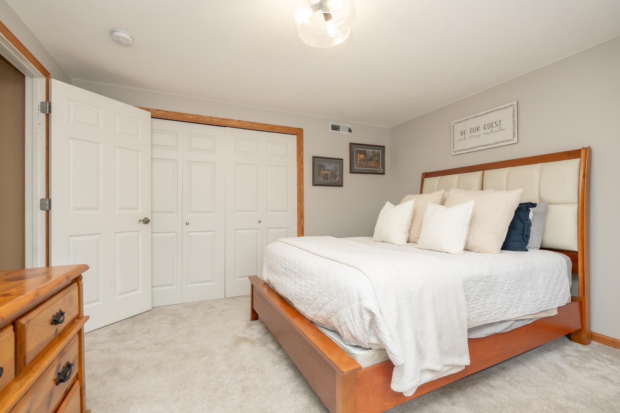 2012 Hillsboro Avenue North Golden Valley, MN 55427 - Photo 29 of 48