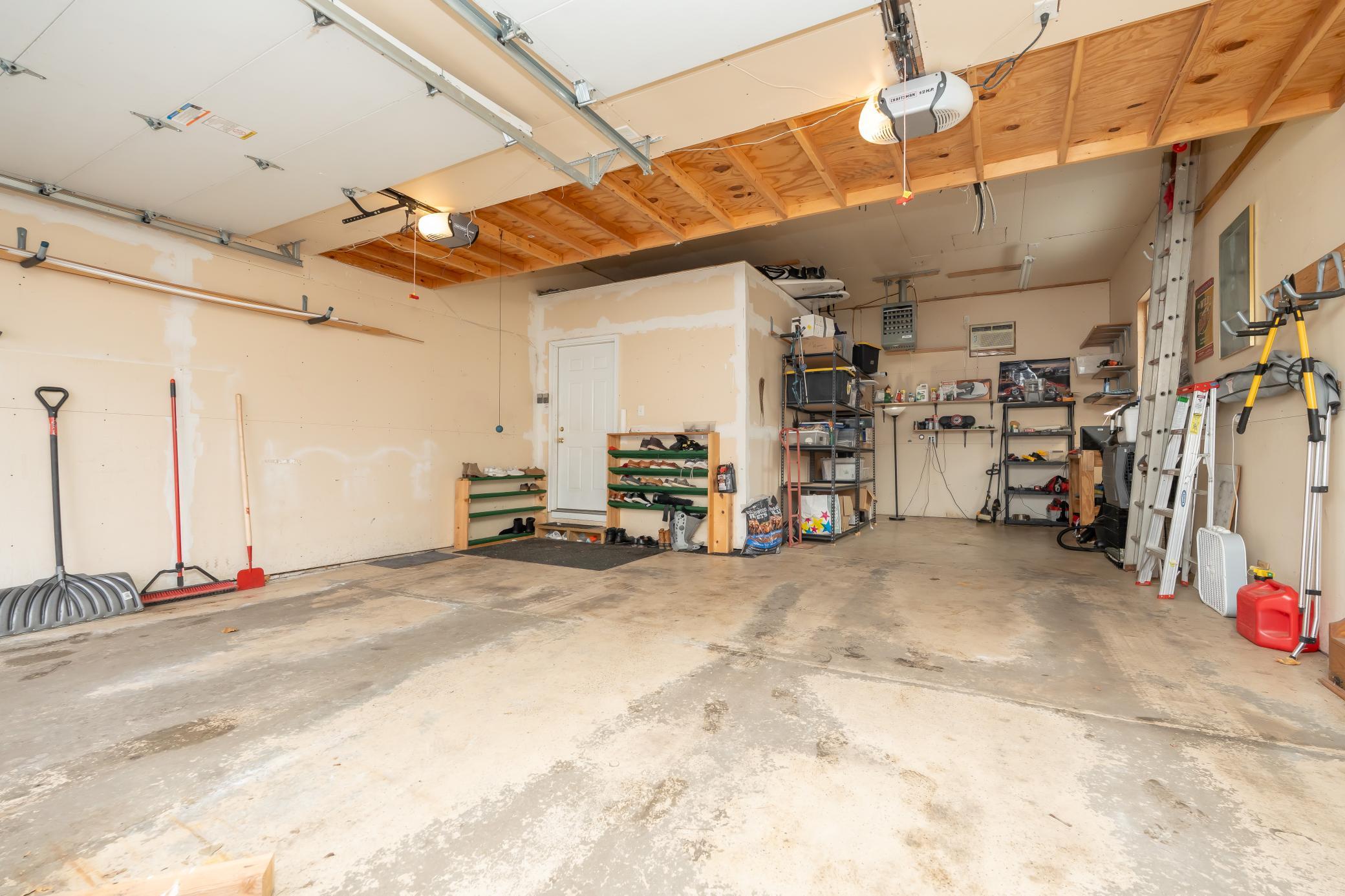 2012 Hillsboro Avenue North Golden Valley, MN 55427 - Photo 34 of 48