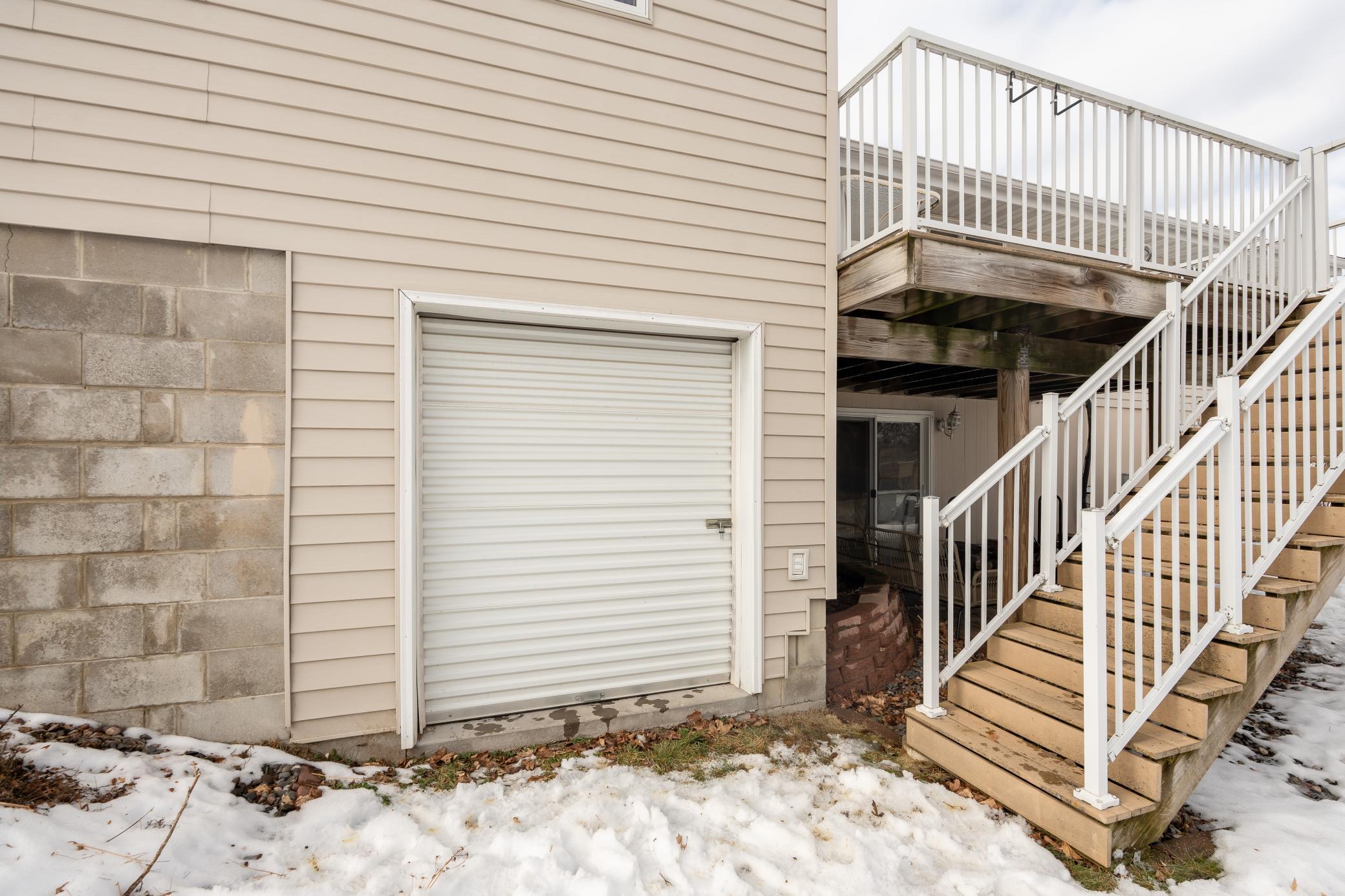 2012 Hillsboro Avenue North Golden Valley, MN 55427 - Photo 40 of 48