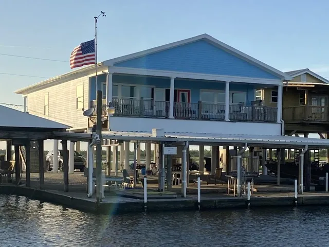 $4,000 | 327 Martin Lane, Port Sulphur, LA 70083