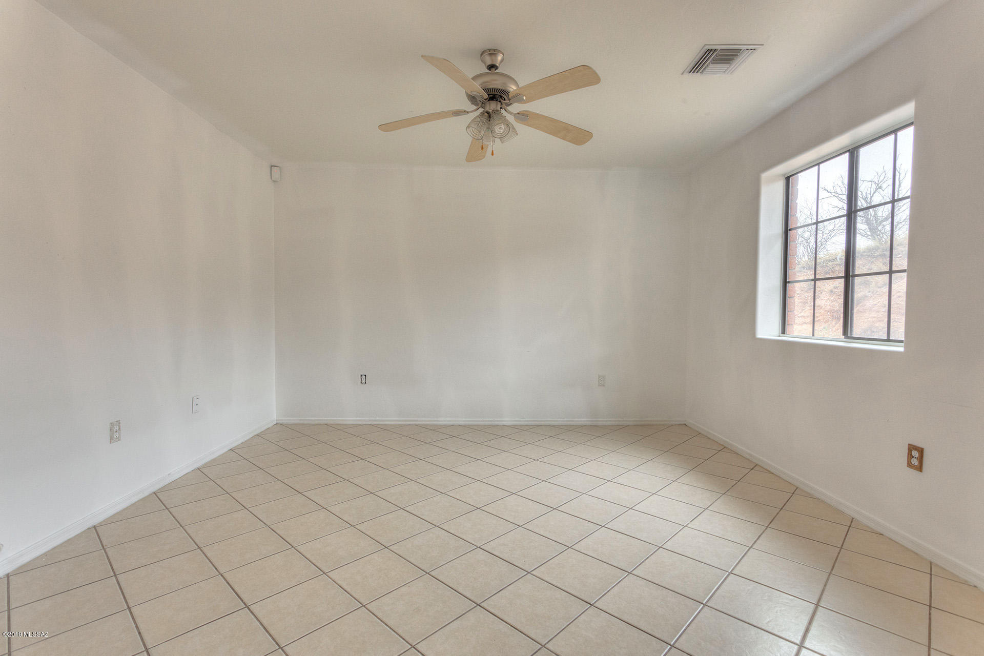 958 Paseo Queretaro Rio Rico, AZ 85648 - Photo 10 of 25 Gallery Image 10
