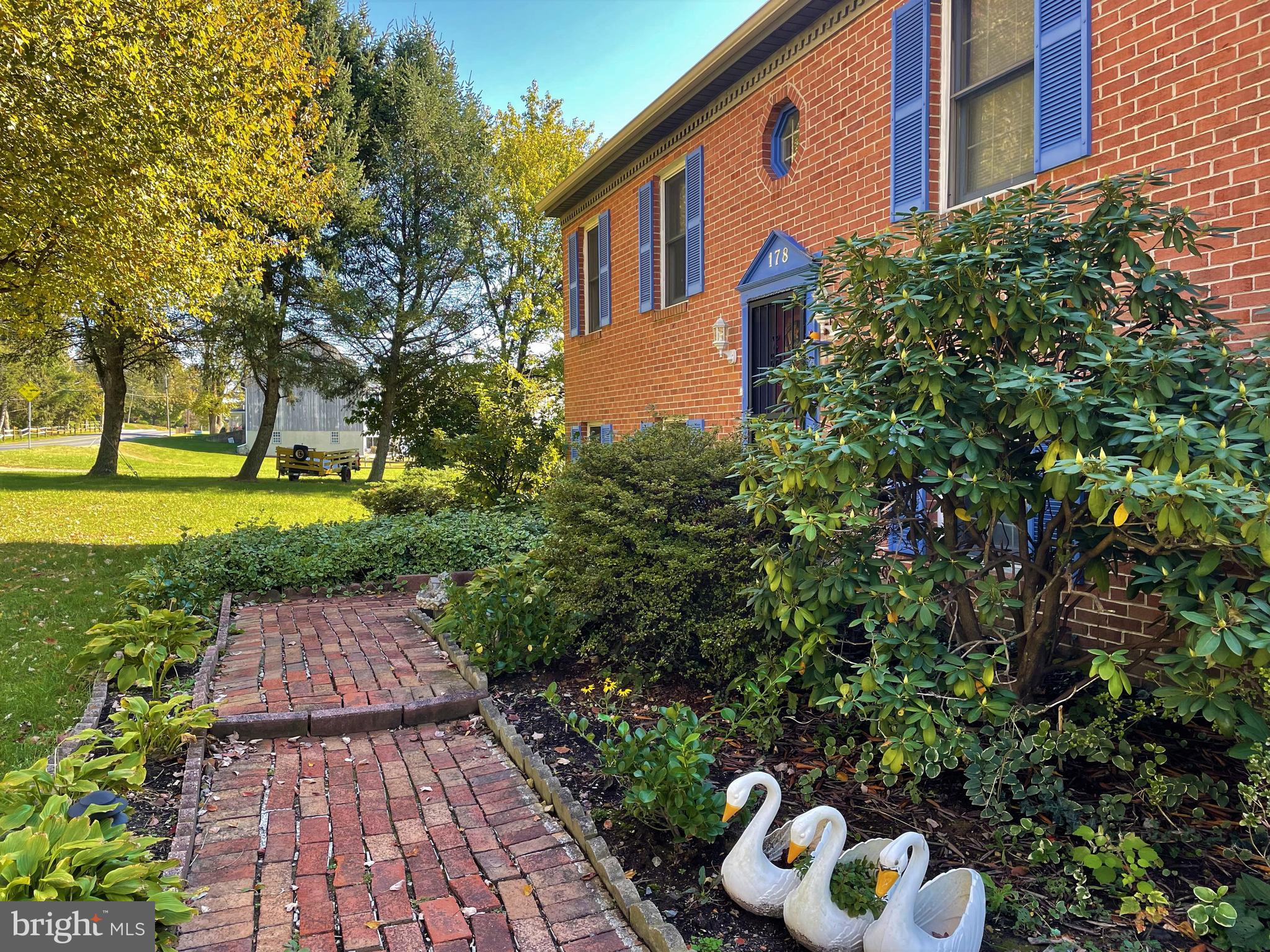 178 Delp Road Lancaster, PA 17601 - Photo 3 of 20 Walkway to Front Exterior