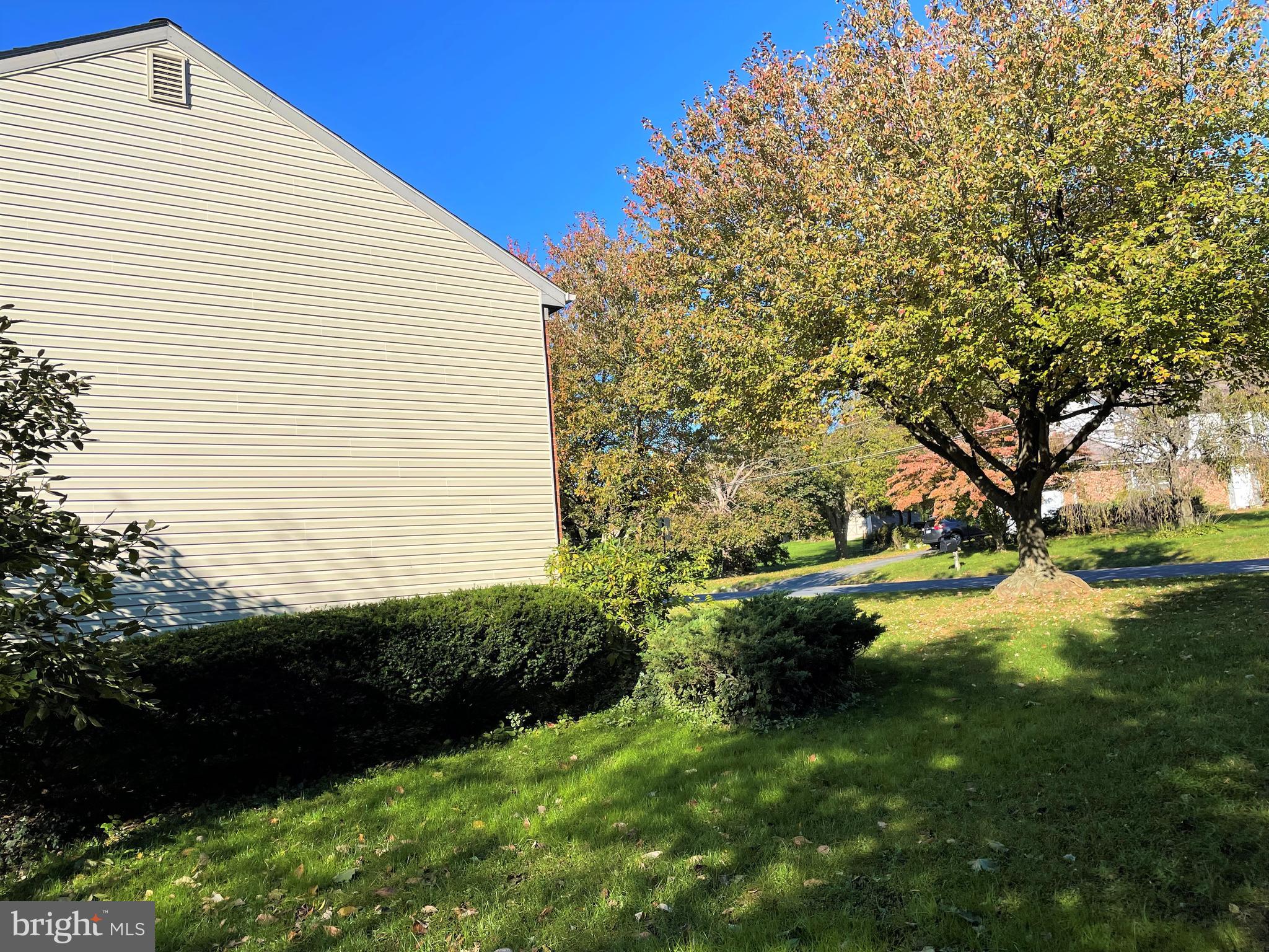 178 Delp Road Lancaster, PA 17601 - Photo 5 of 20 Side View Exterior