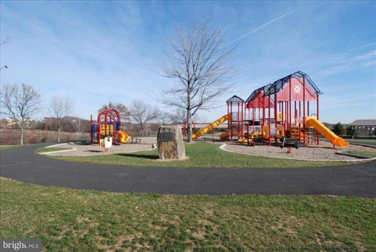 12253 Cypress Spring Road Clarksburg, MD 20871 - Photo 28 of 29 Community Playground