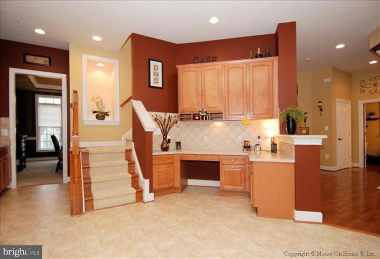 12253 Cypress Spring Road Clarksburg, MD 20871 - Photo 10 of 29 Kitchen #2