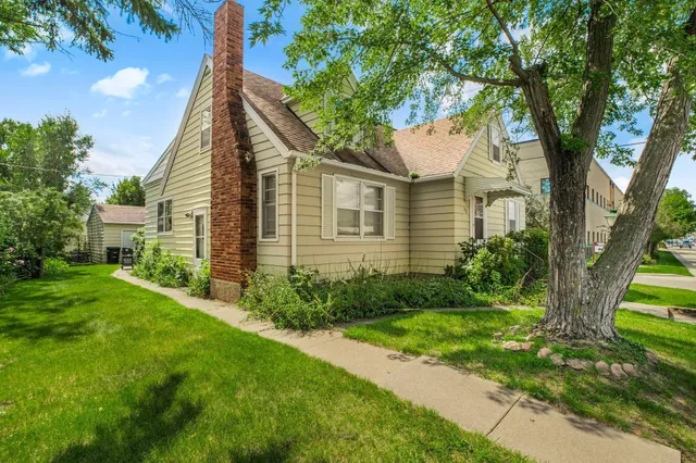 $225,000 | 312 Broadway East, Little Falls, MN 56345