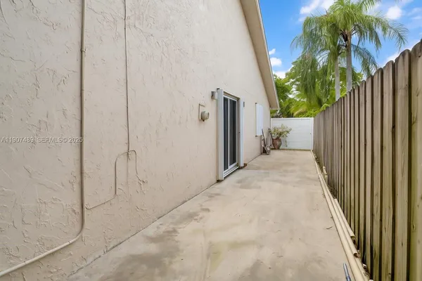 $820,000 | 11041 Southwest 138th Avenue, Miami, FL 33186