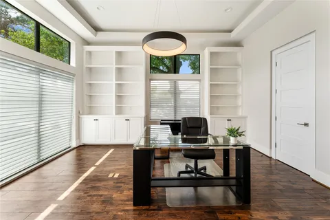 $1,995,000 | 3202 Glen Haven Boulevard, Houston, TX 77025