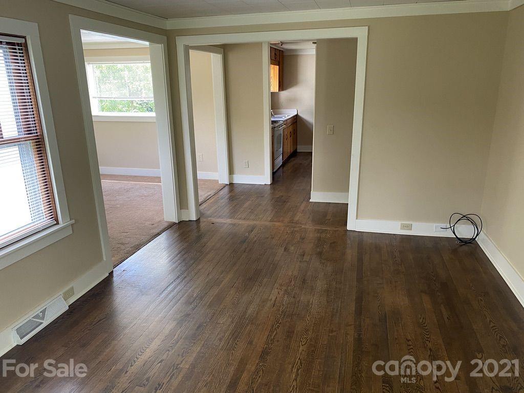 305 Oakdale Road Brevard, NC 28712 - Photo 2 of 9 Gallery Image 2