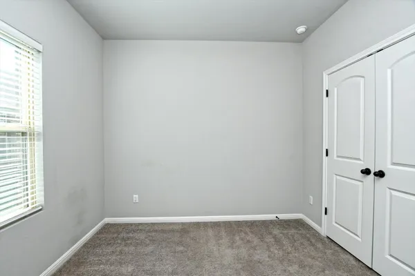 $2,195 | 11817 Comedero Way, Manor, TX 78653