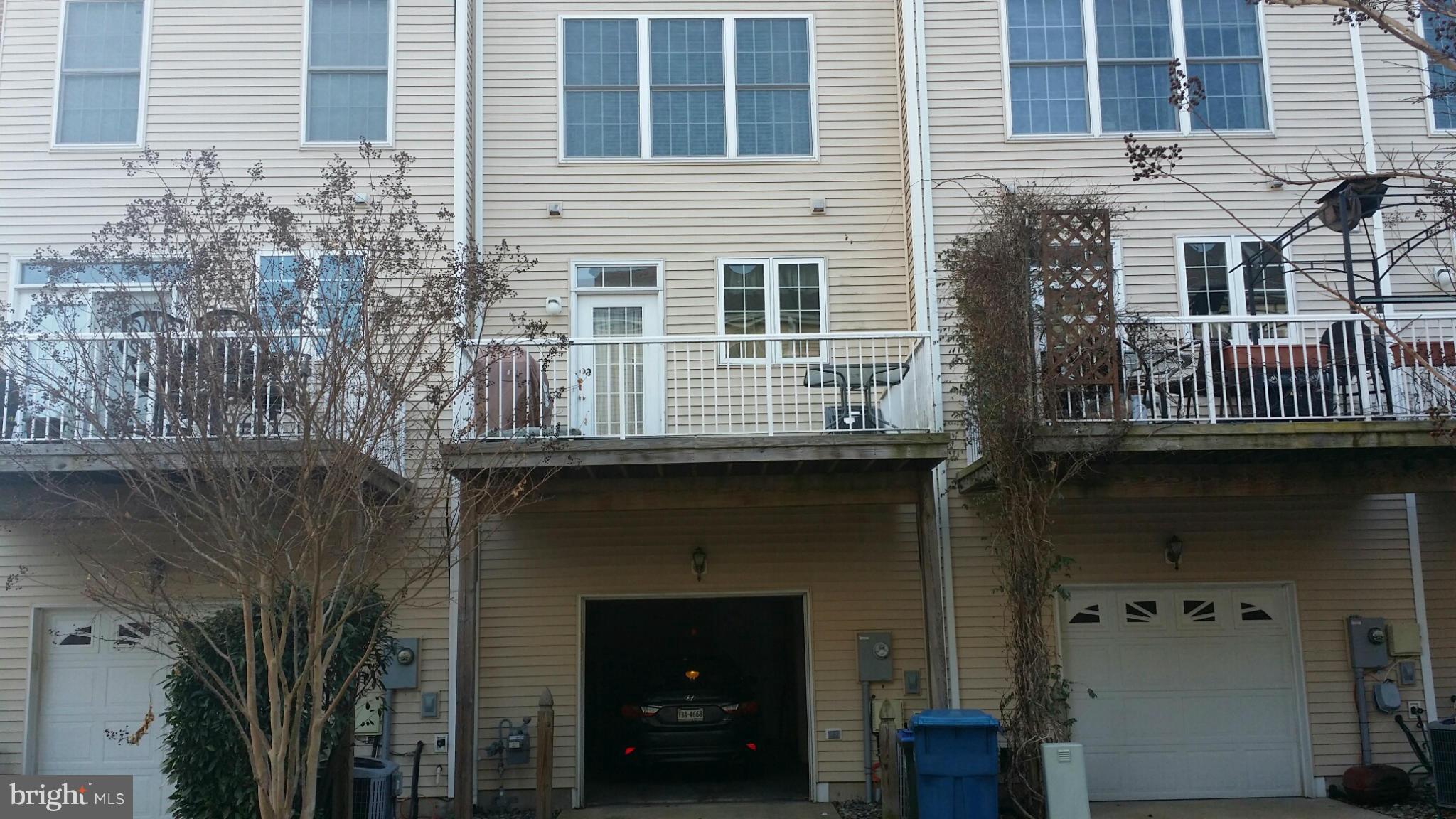 24991 Riding Center Drive Chantilly, VA 20152 - Photo 12 of 15 Exterior (Rear)