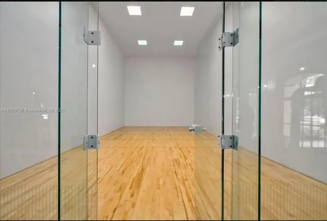 $248,000 | 7910 North Nob Hill Road, Unit 105, Tamarac, FL 33321