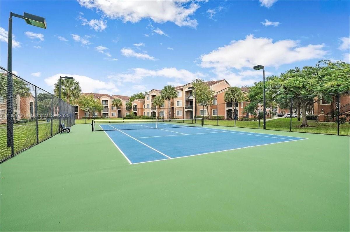 7910 North Nob Hill Road, Unit 105 Tamarac, FL 33321 - Photo 21 of 31