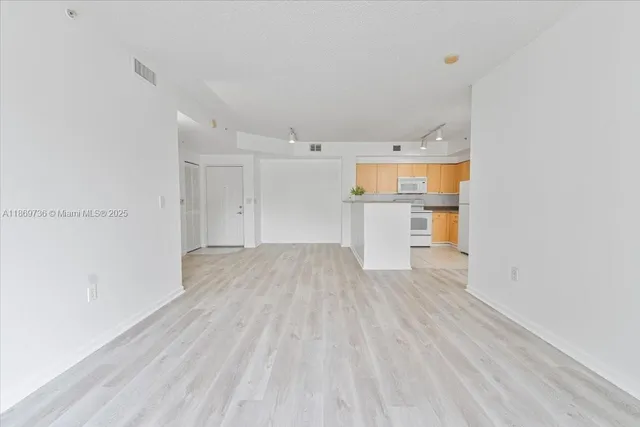 $248,000 | 7910 North Nob Hill Road, Unit 105, Tamarac, FL 33321