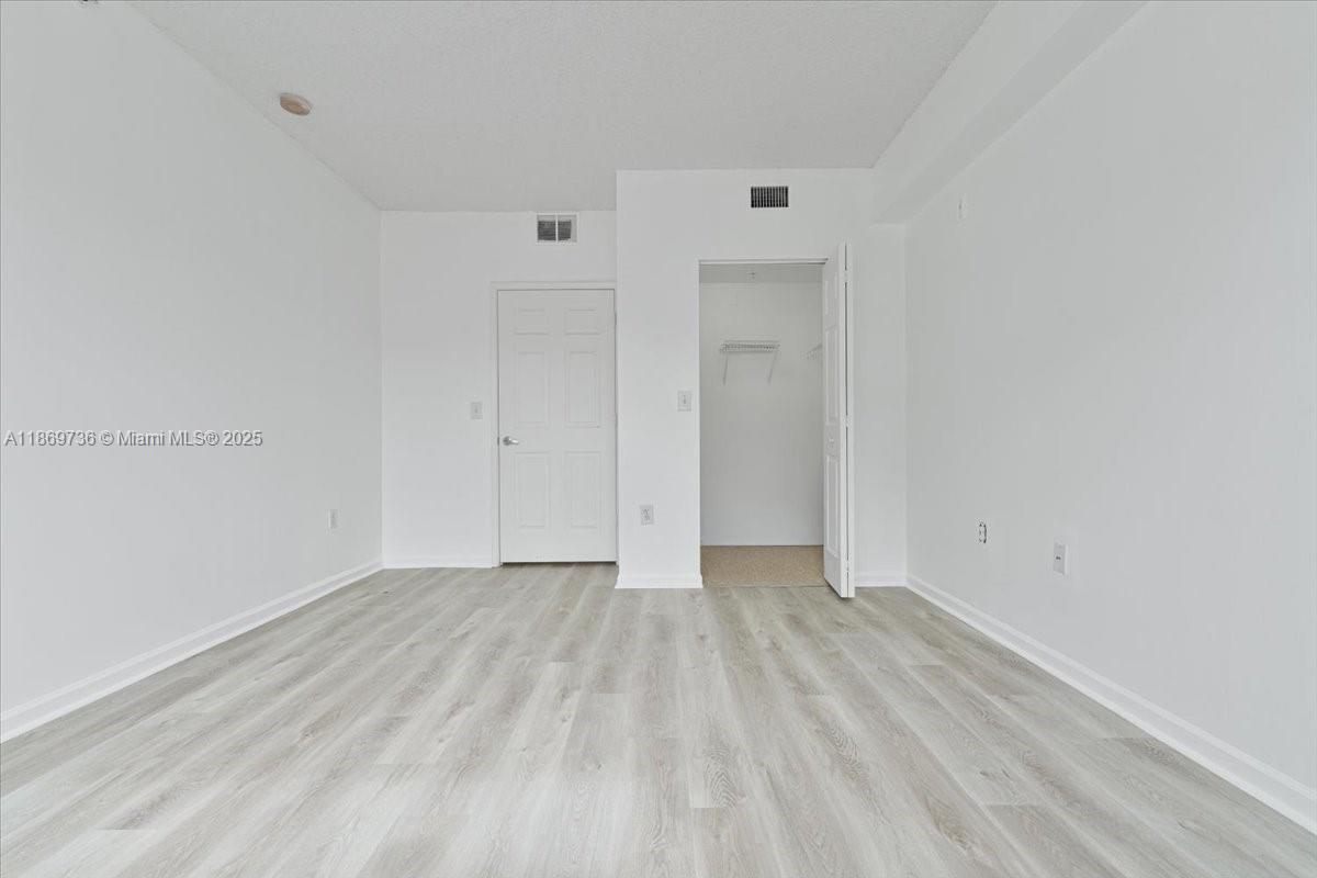 7910 North Nob Hill Road, Unit 105 Tamarac, FL 33321 - Photo 8 of 31