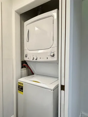 $2,400 | 12 Granada Crescent, Unit 12, White Plains, NY 10603