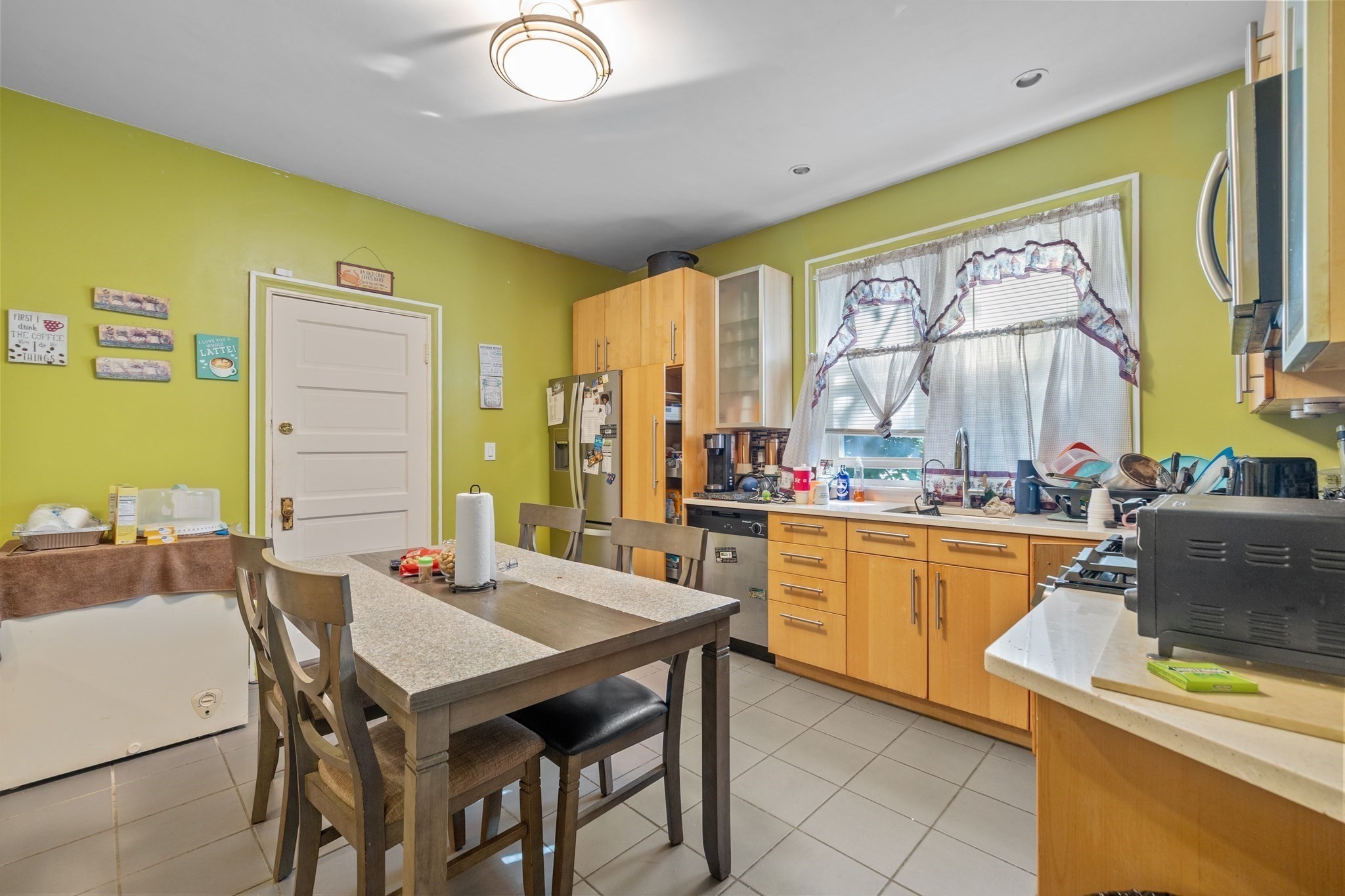 53 Mt Ida Road, Unit 1 Boston, MA 02122 - Photo 2 of 12 Gallery Image 2