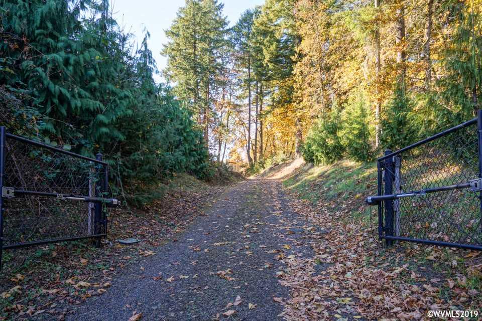 9845 Liberty Road South Salem, OR 97306 - Photo 2 of 19
