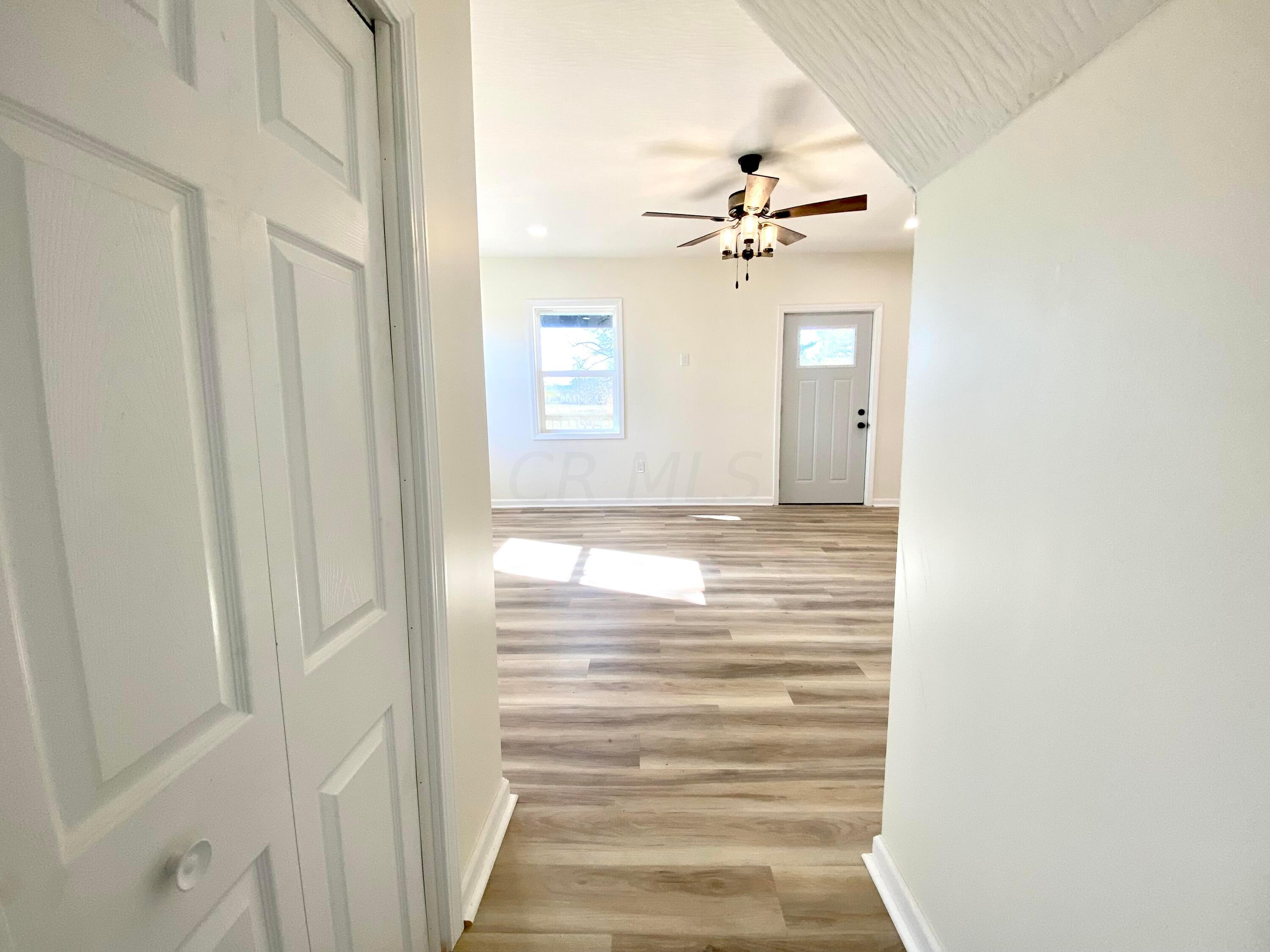 1360 Carroll Eastern Road Northwest Lancaster, OH 43130 - Photo 10 of 20 Hallway