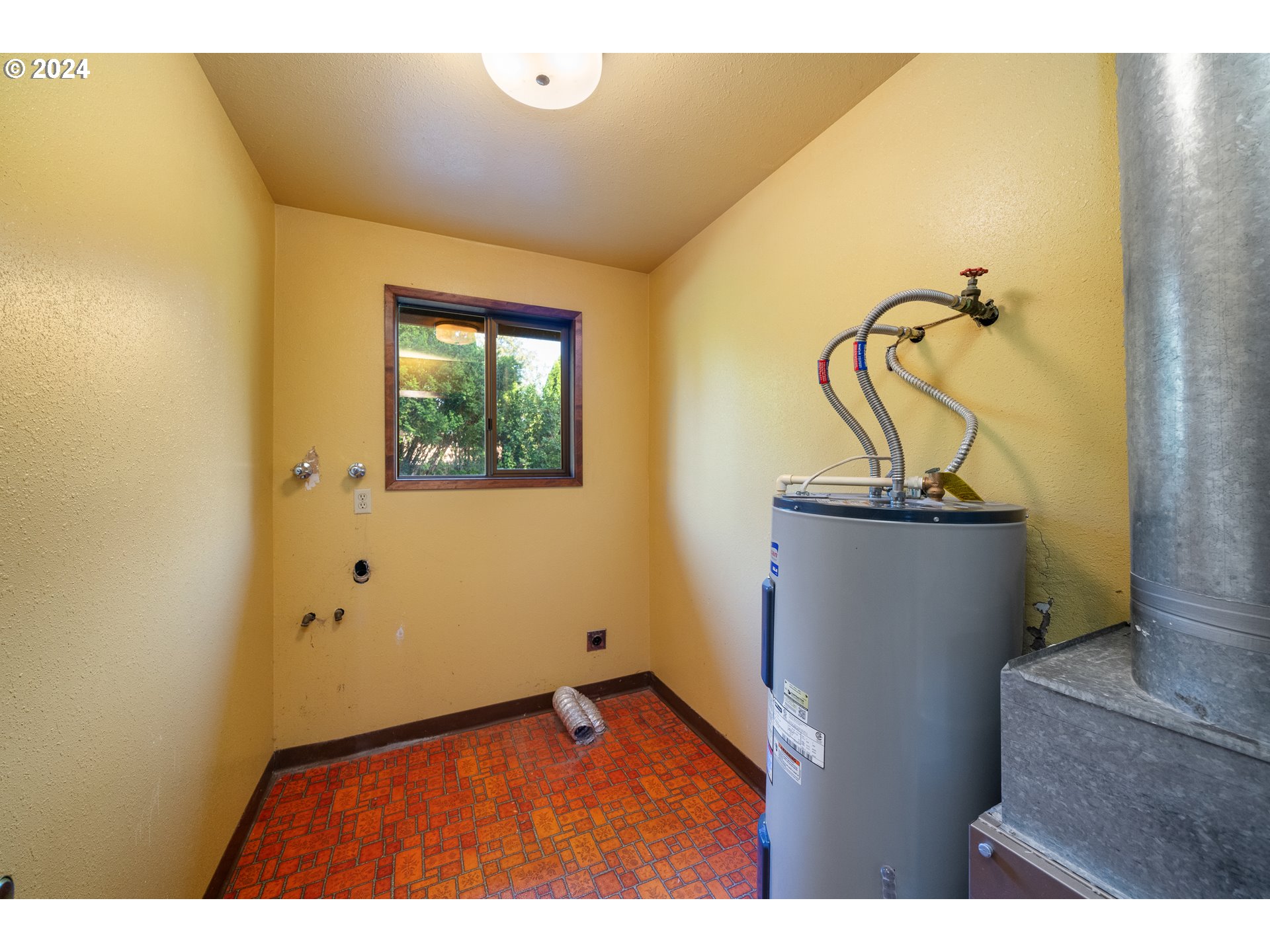 6980 Alderbrook Road Tillamook, OR 97141 - Photo 16 of 30 Gallery Image 16