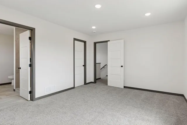 $600,000 | 21346 Cottonwood Street Northwest, Oak Grove, MN 55011