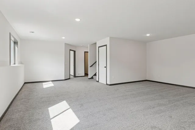 $600,000 | 21346 Cottonwood Street Northwest, Oak Grove, MN 55011