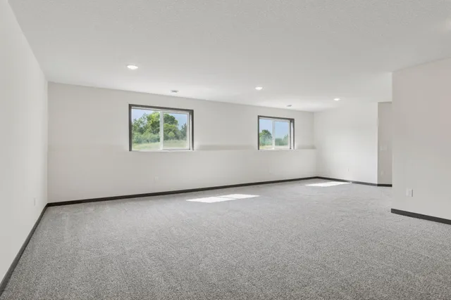 $600,000 | 21346 Cottonwood Street Northwest, Oak Grove, MN 55011