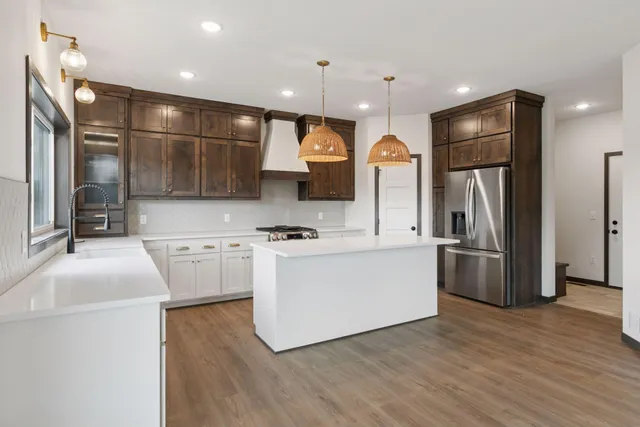 $600,000 | 21346 Cottonwood Street Northwest, Oak Grove, MN 55011