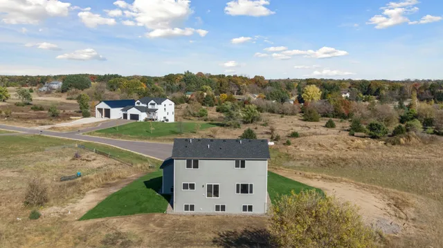 $600,000 | 21346 Cottonwood Street Northwest, Oak Grove, MN 55011