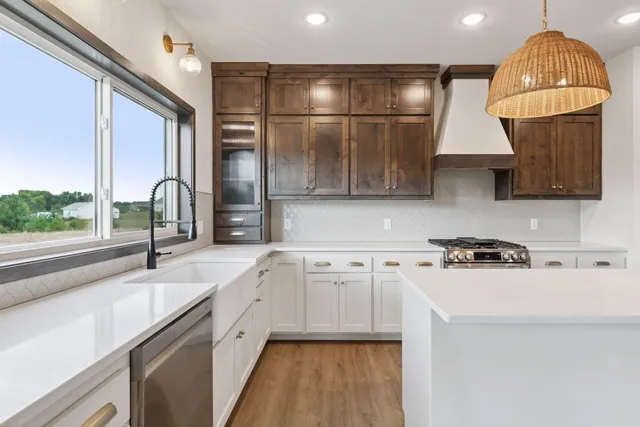 $600,000 | 21346 Cottonwood Street Northwest, Oak Grove, MN 55011